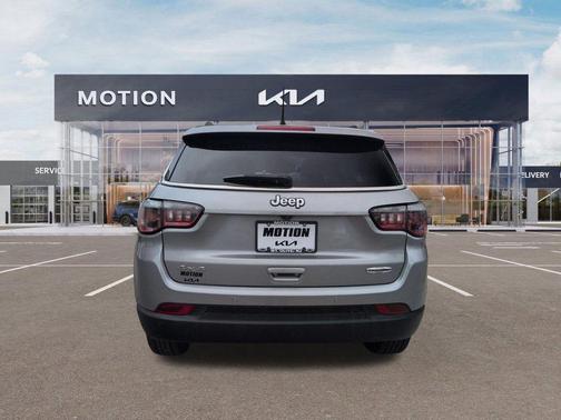 Billet Silver Metallic Clearcoat 2018 Jeep Compass Latitude