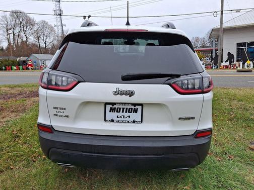 2022 Jeep Cherokee Latitude Lux