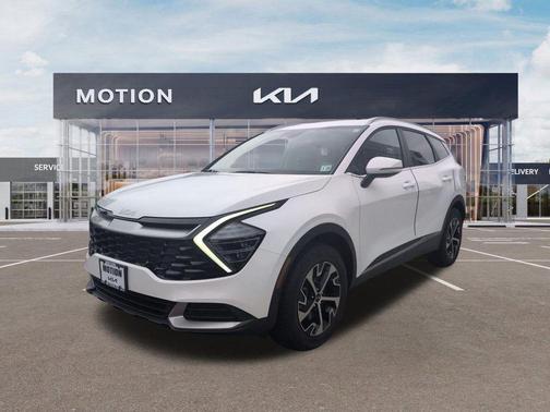 Glacial White Pearl 2024 Kia Sportage EX