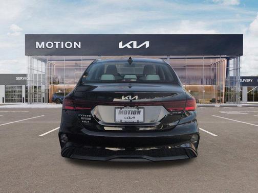 Aurora Black Pearl 2023 Kia Forte LXS