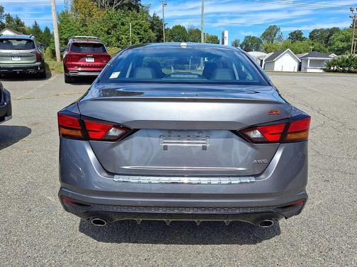 2023 Nissan Altima SR Intelligent AWD