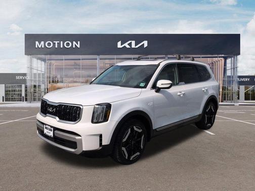 Glacial White Pearl 2024 Kia Telluride EX