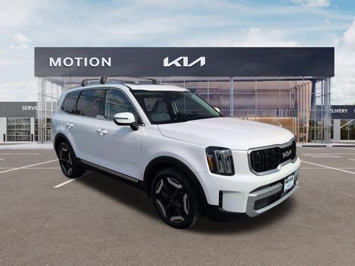 Glacial White Pearl 2024 Kia Telluride EX
