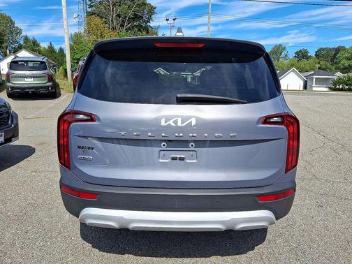 2022 Kia Telluride LX