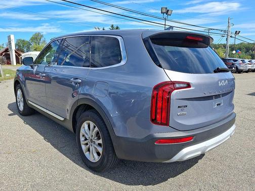 2022 Kia Telluride LX