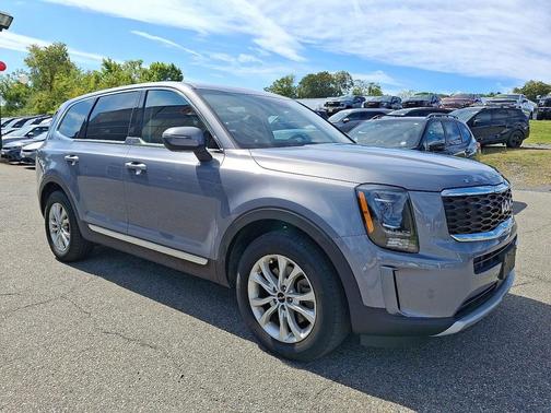 2022 Kia Telluride LX