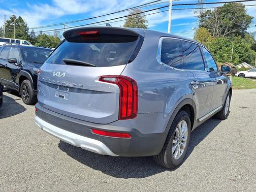 2022 Kia Telluride LX