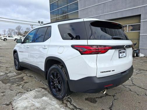 2022 Chevrolet Traverse LT Leather