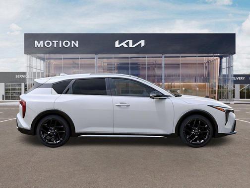 Snow White Pearl 2026 Kia K4 GT-Line Turbo