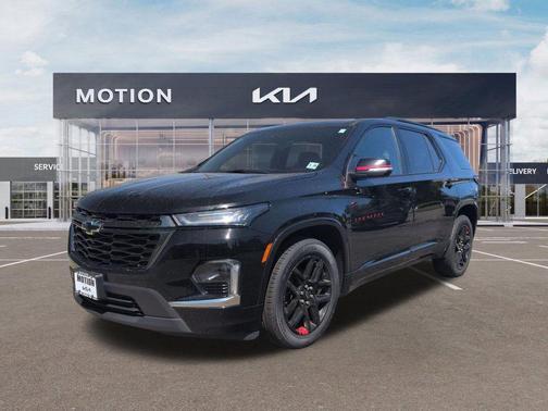 Mosaic Black Metallic 2023 Chevrolet Traverse Premier