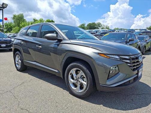 2022 Hyundai TUCSON SE