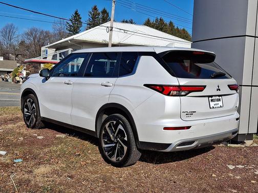 2023 Mitsubishi Outlander SE 2.5 S-AWC