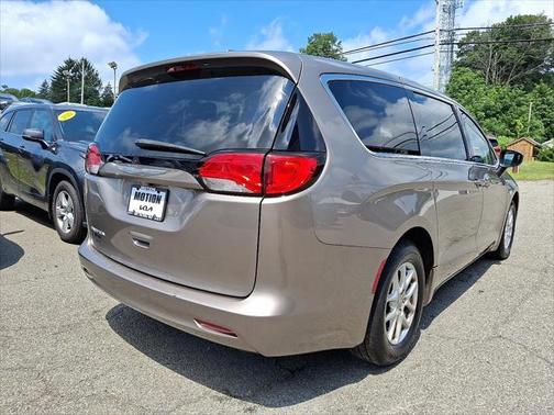 2017 Chrysler Pacifica Touring