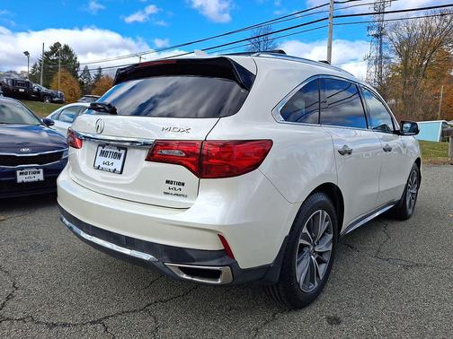 2017 Acura MDX 3.5L w/Technology Package