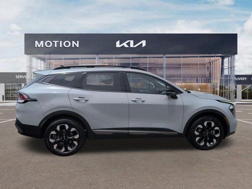 Wolf Gray 2023 Kia Sportage X-Line