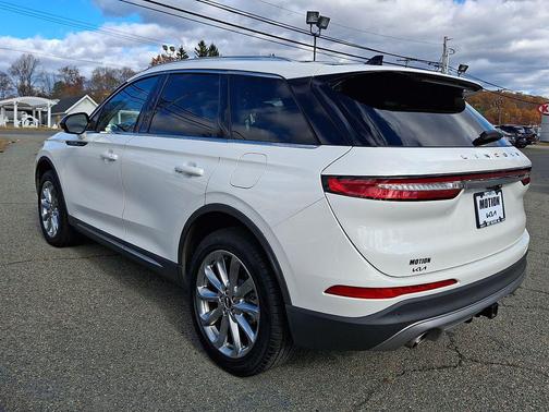 2022 Lincoln Corsair Standard