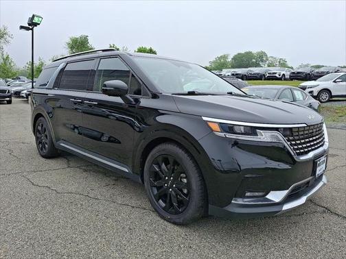2022 Kia Carnival SX