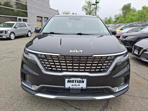 2022 Kia Carnival SX