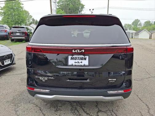 2022 Kia Carnival SX