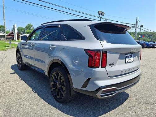 2022 Kia Sorento SX