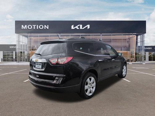 Mosaic Black Metallic 2017 Chevrolet Traverse 1LT