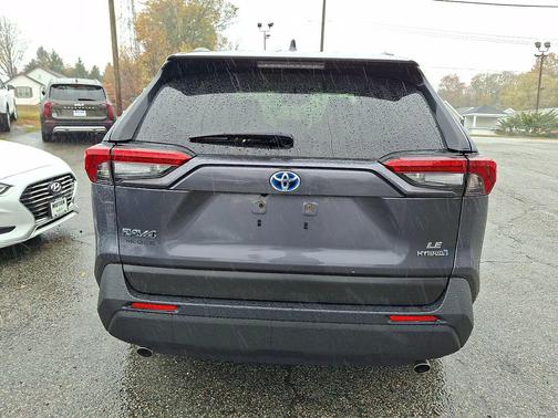 2020 Toyota RAV4 Hybrid LE