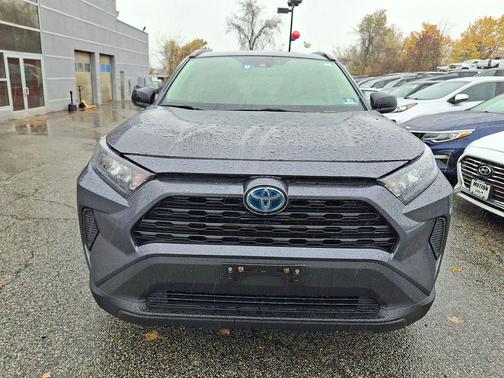 2020 Toyota RAV4 Hybrid LE