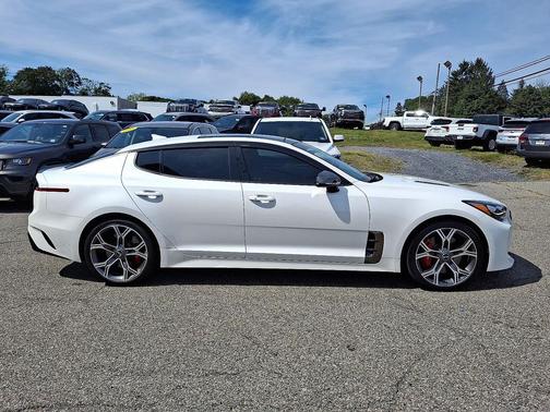 2021 Kia Stinger GT2