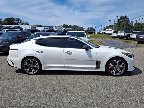 2021 Kia Stinger GT2