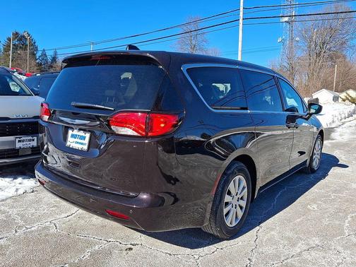 2019 Chrysler Pacifica L