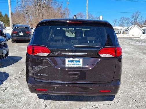 2019 Chrysler Pacifica L