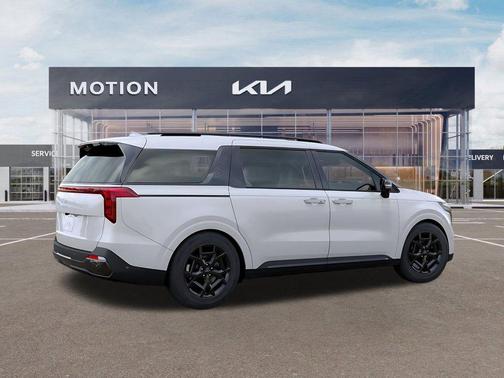Snow White Pearl 2026 Kia Carnival SX