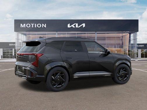 Interstellar Gray 2027 Kia Seltos X-Line SX