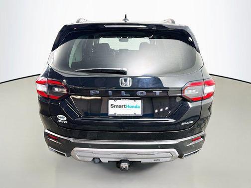2023 Honda Pilot AWD Elite