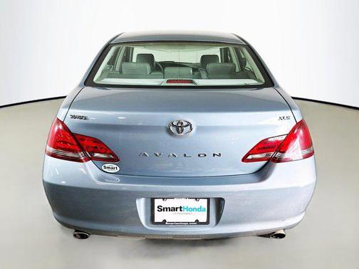 2008 Toyota Avalon XLS