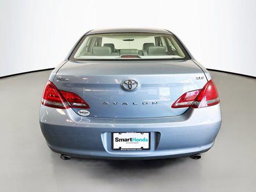 2008 Toyota Avalon XLS