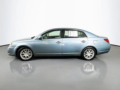 2008 Toyota Avalon XLS