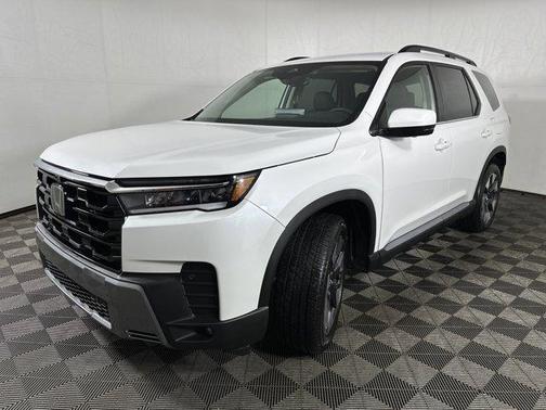 Platinum White 2026 Honda Pilot Touring 8-Passenger