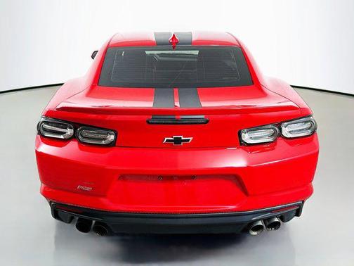 2021 Chevrolet Camaro RWD Coupe LT1