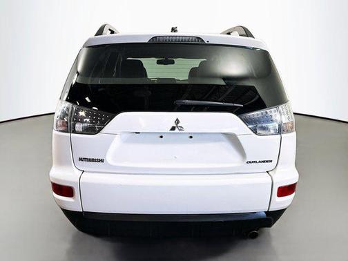 2011 Mitsubishi Outlander SE
