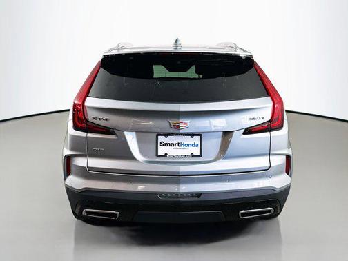 Argent Silver Metallic 2024 Cadillac XT4 Premium Luxury