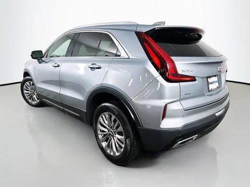 Argent Silver Metallic 2024 Cadillac XT4 Premium Luxury