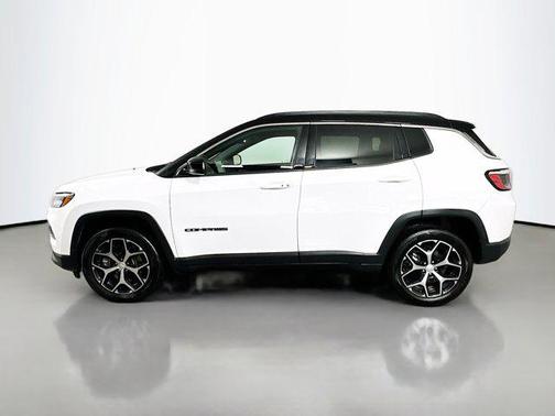 Bright White Clearcoat 2024 Jeep Compass Limited