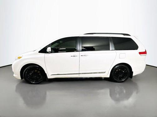 2014 Toyota Sienna XLE