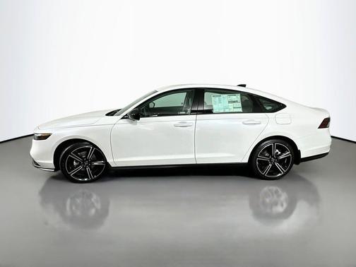 Platinum White Pearl 2026 Honda Accord SE