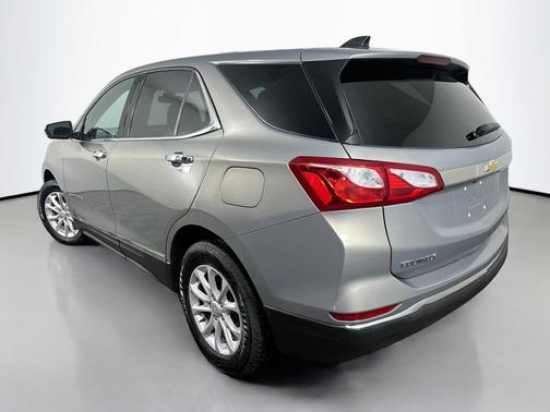 Pepperdust Metallic 2018 Chevrolet Equinox LT