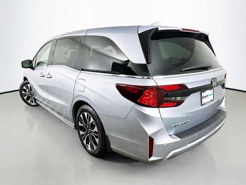 Solar Silver Metallic 2026 Honda Odyssey Elite
