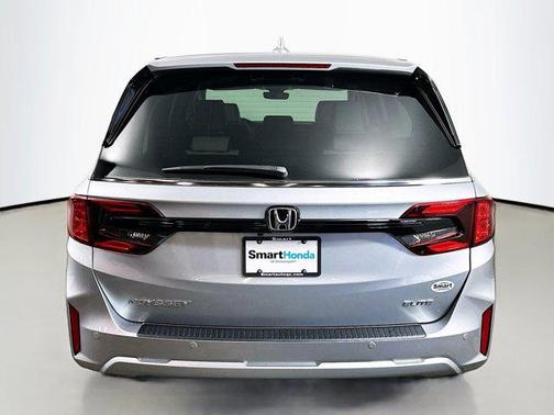 Solar Silver Metallic 2026 Honda Odyssey Elite