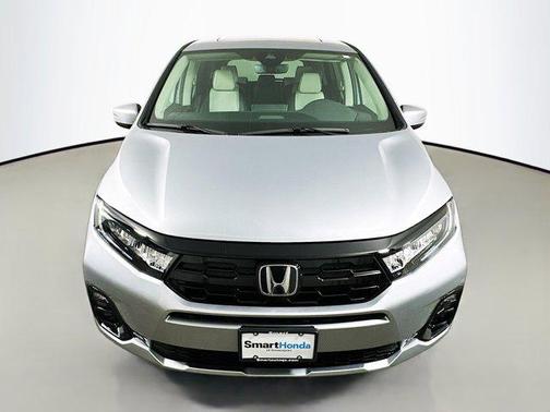 Solar Silver Metallic 2026 Honda Odyssey Elite