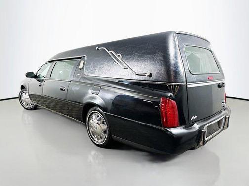 2003 Cadillac DeVille Base